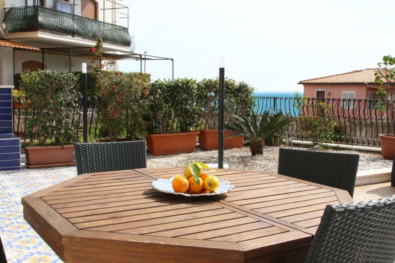 Taonasi Taormina Apartments מראה חיצוני תמונה